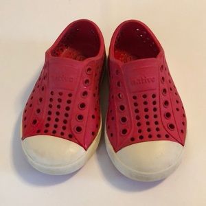 Red Native Shoes size 5